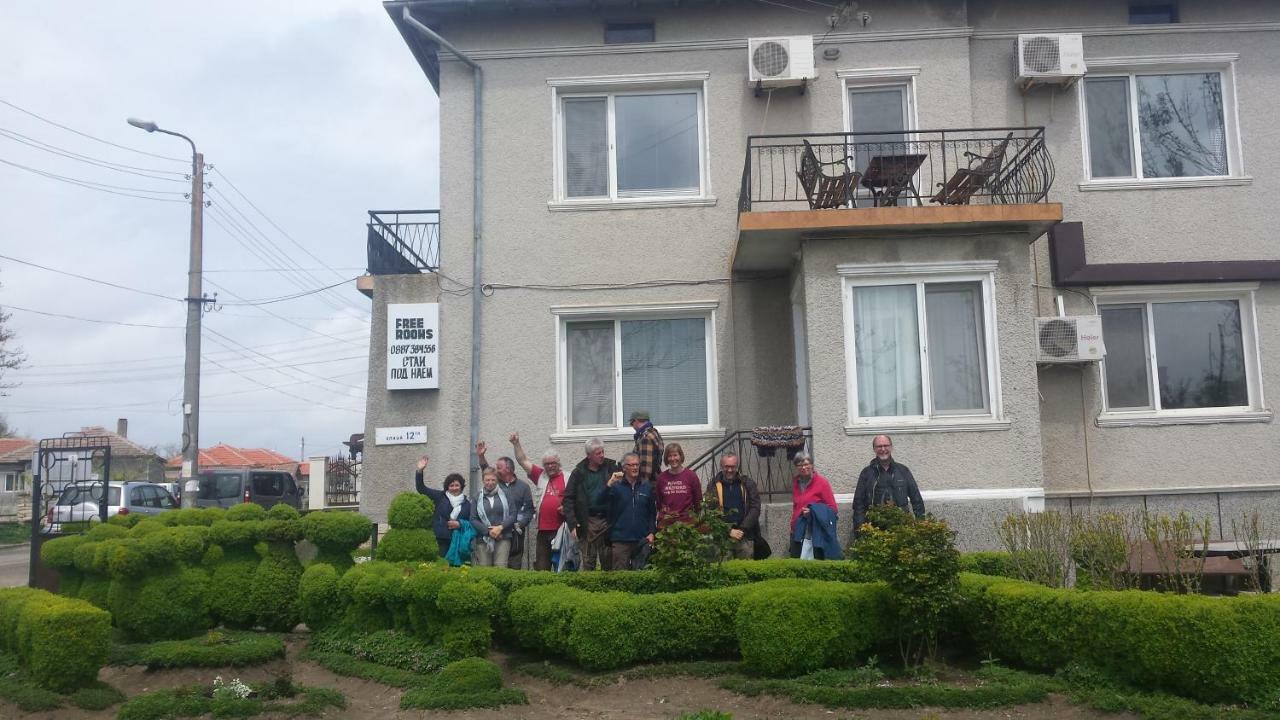 Къща за гости Черната роза Болгарево Экстерьер фото